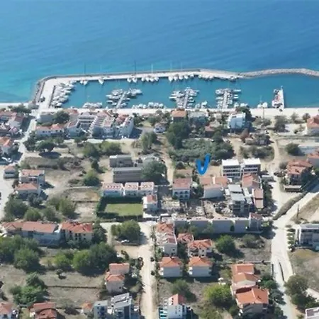 度假居 Anna-nikiti